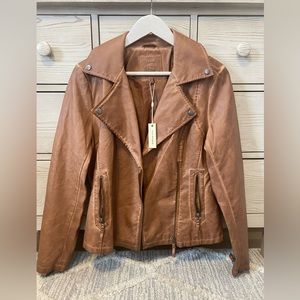 Max Studio Women’s faux leather jacket NWT